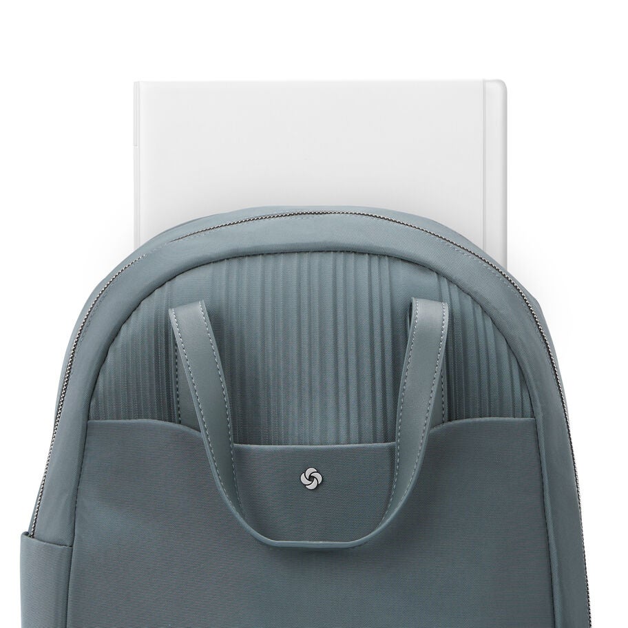 Silhouette 18 Women's Backpack in the color Deep Navy. image number 3