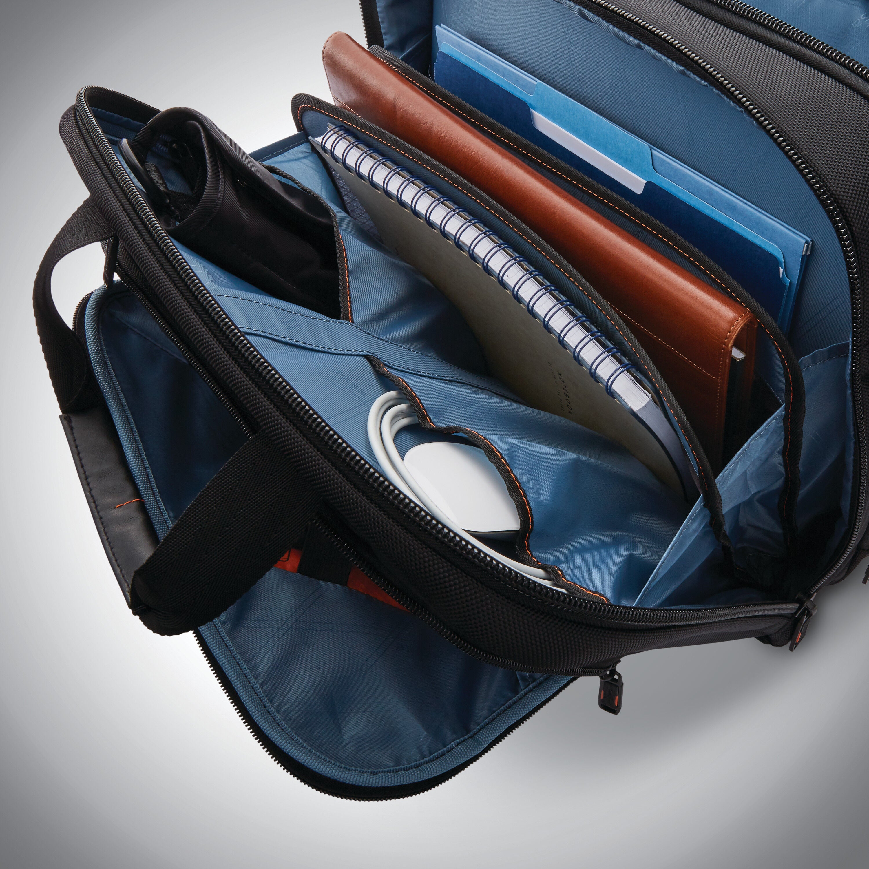 Buy Samsonite Pro Double Compartment Brief for USD 157.49