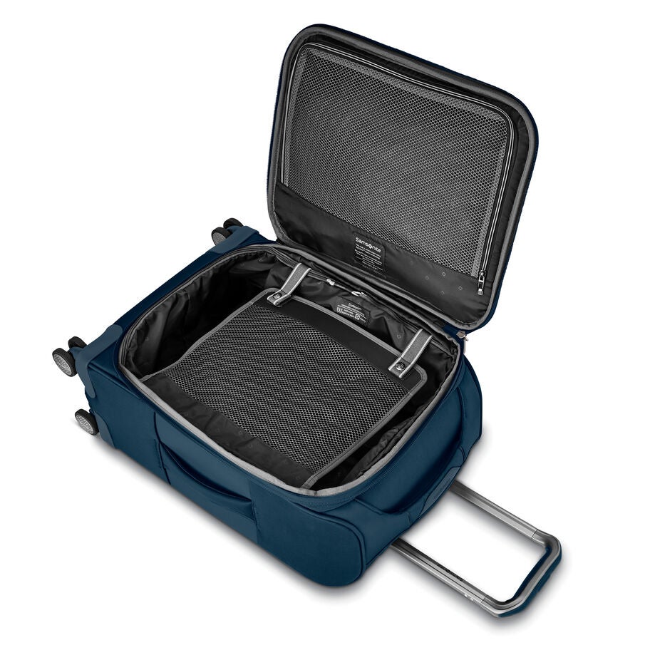 Theorym Softside Global Carry-On Spinner in the color Emerald Teal. image number 2