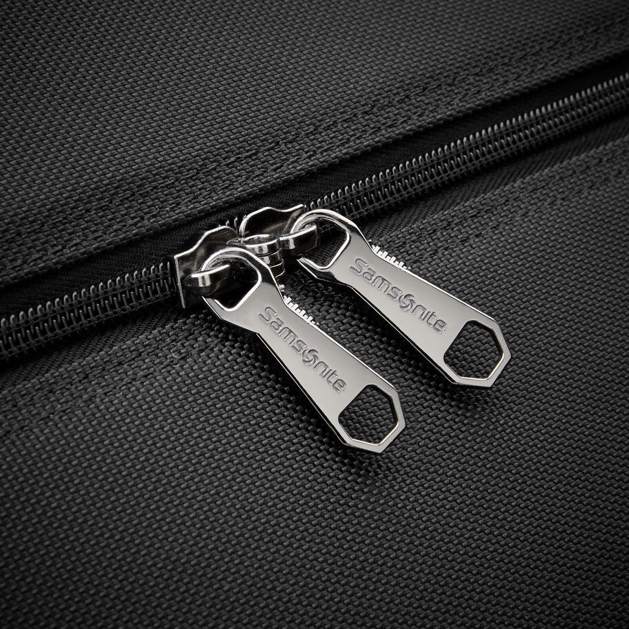 Samsonite Armage Wheeled Duet Garment Bag