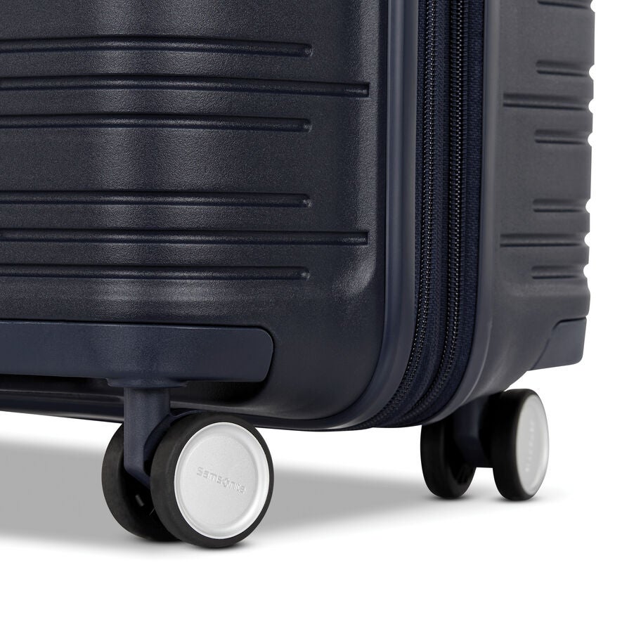 Elevation&trade; Plus Hardside Carry-On in the color Midnight Blue. image number 7