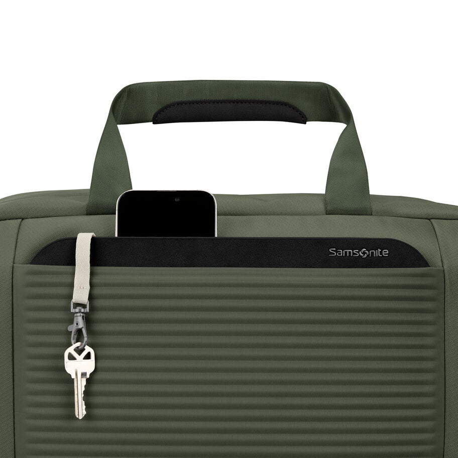 Paralux Weekender Duffel in the color Olive. image number 3