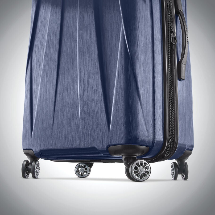 Dignitary 2 3 Piece Set in the color True Navy. image number 6
