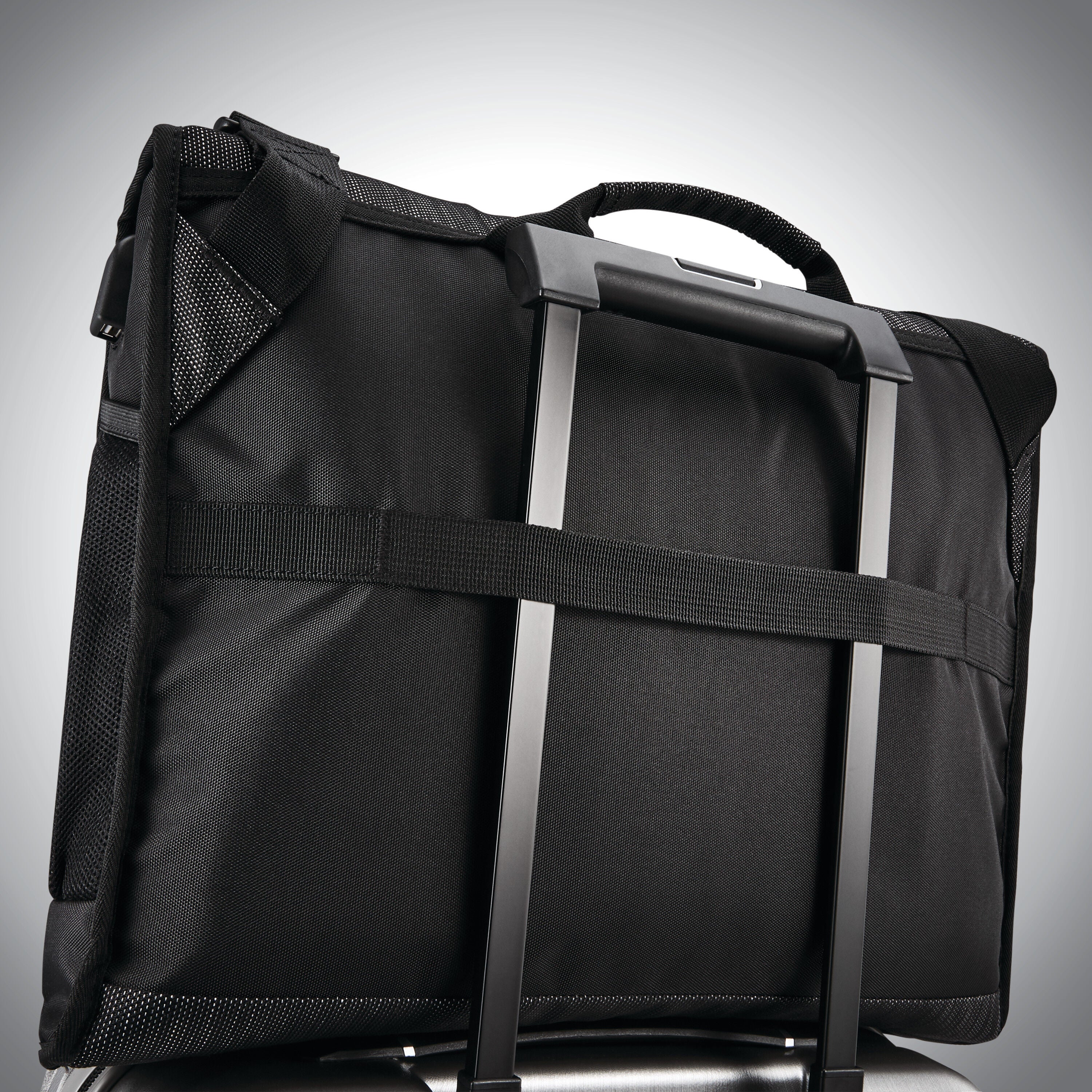 Quadrion Messenger Bag