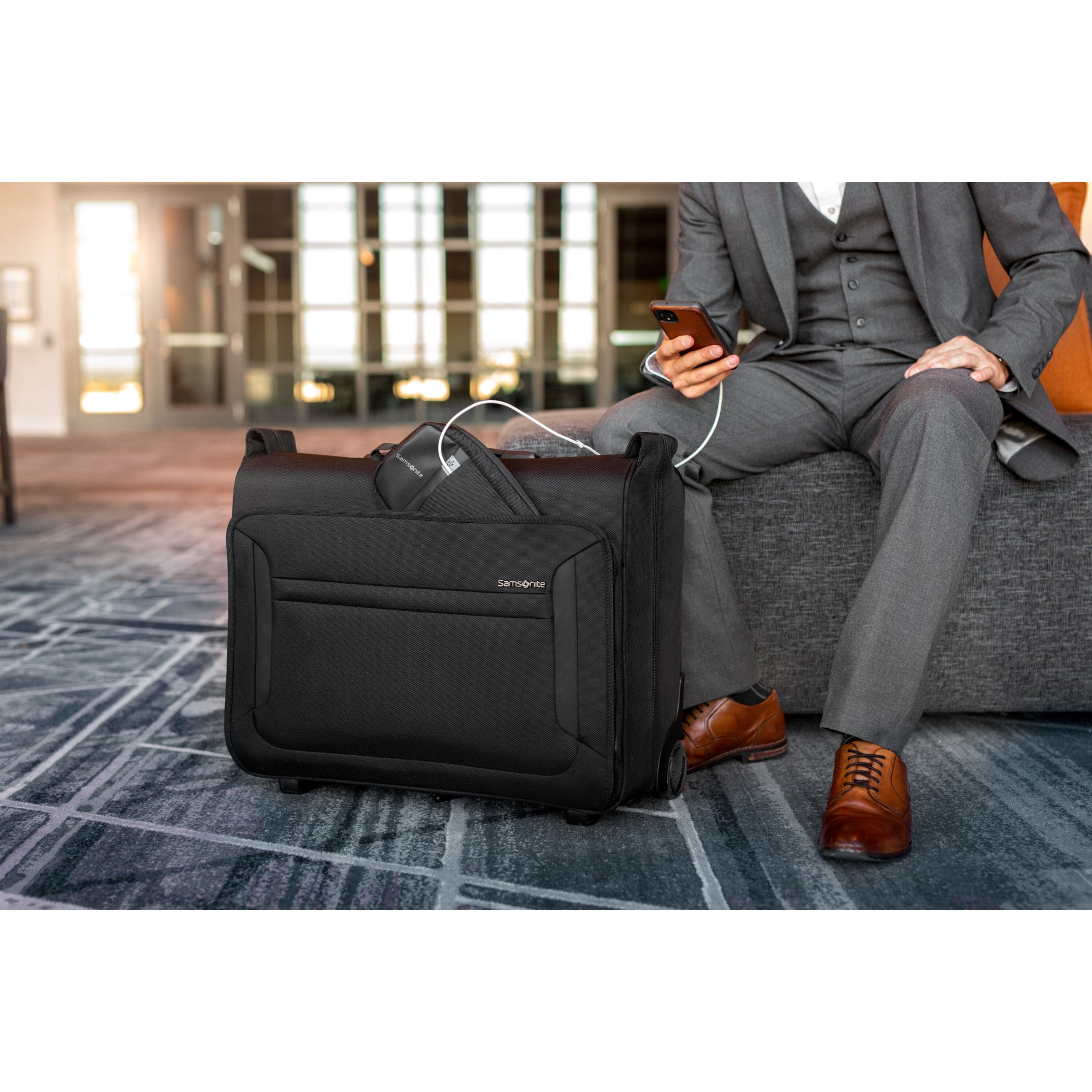 Samsonite armage wheeled duet garment bag shop