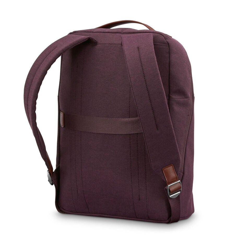 Virtuosa Backpack in the color Merlot. image number 5