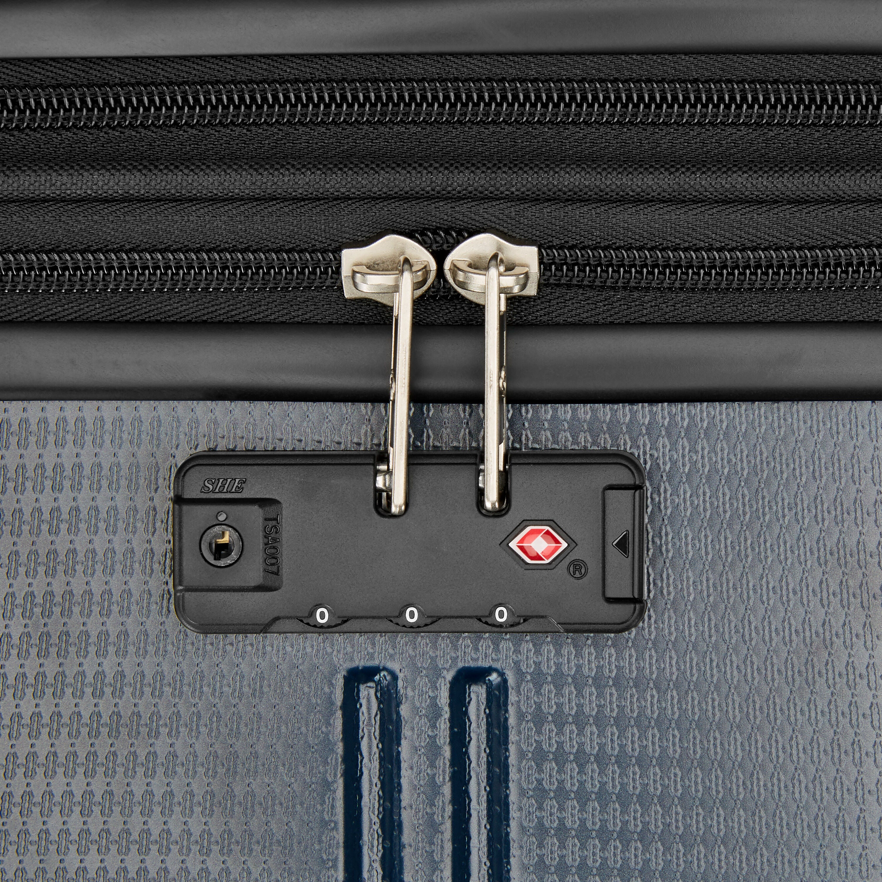 Carbon X Large Spinner | Checked | Samsonite