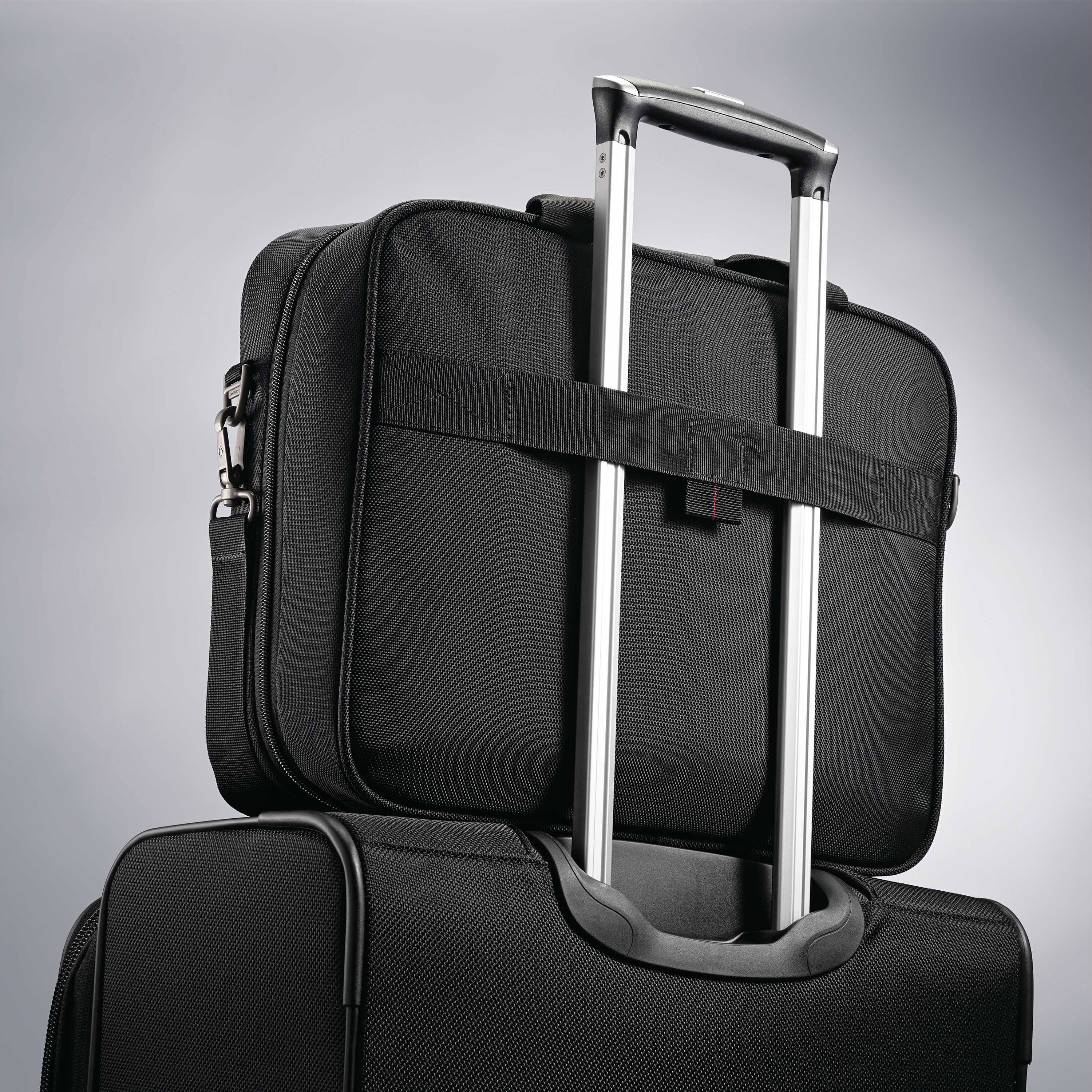 Samsonite xenon 3 spinner hotsell
