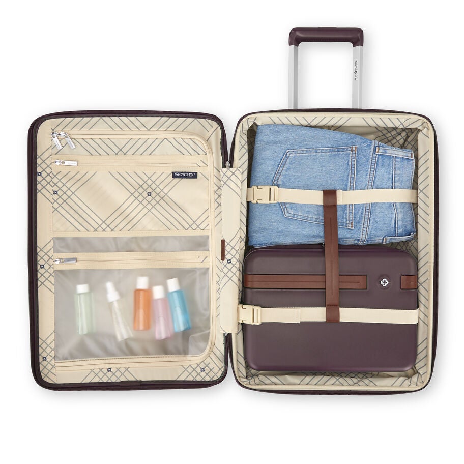 Virtuosa Train Case in the color Merlot. image number 6