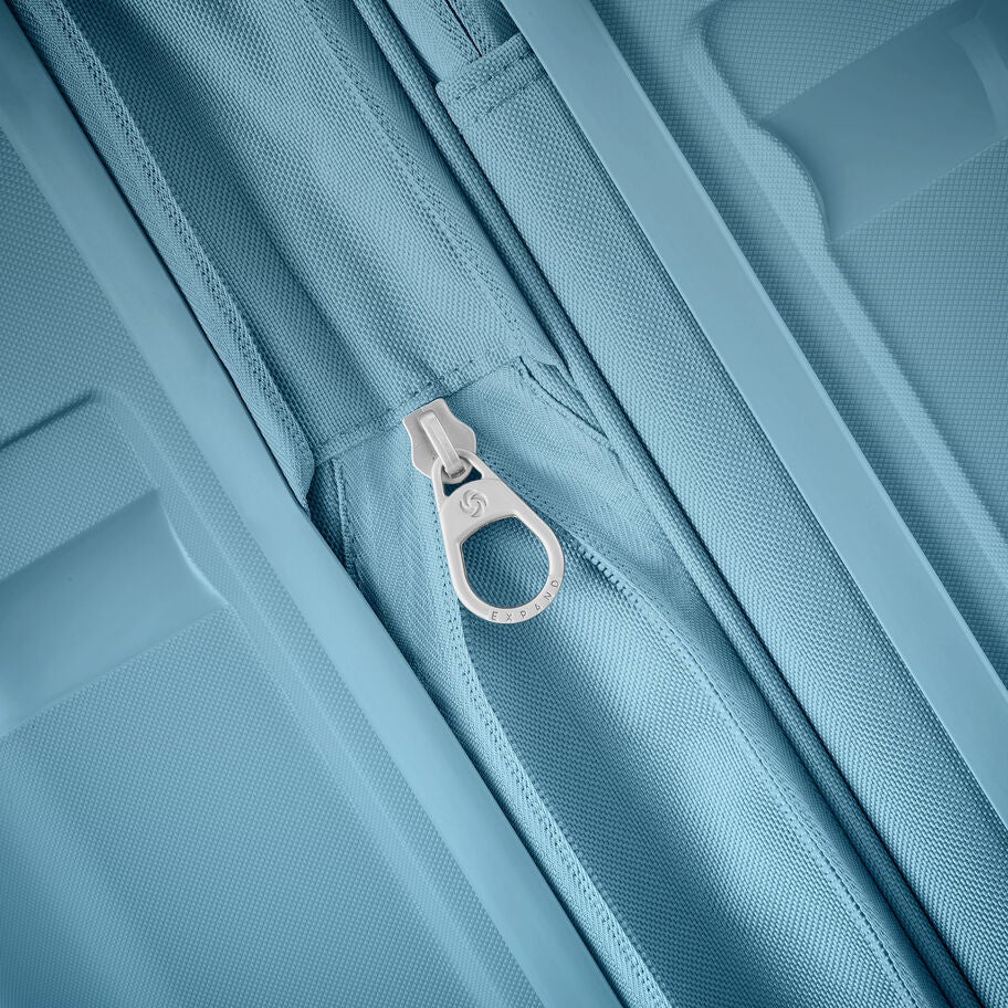 Outline Pro Large Spinner in the color Clearance | Vintage Blue. image number 4