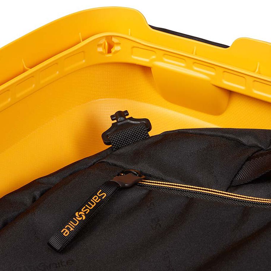 Essens Carry-On Spinner in the color Radiant Yellow. image number 9