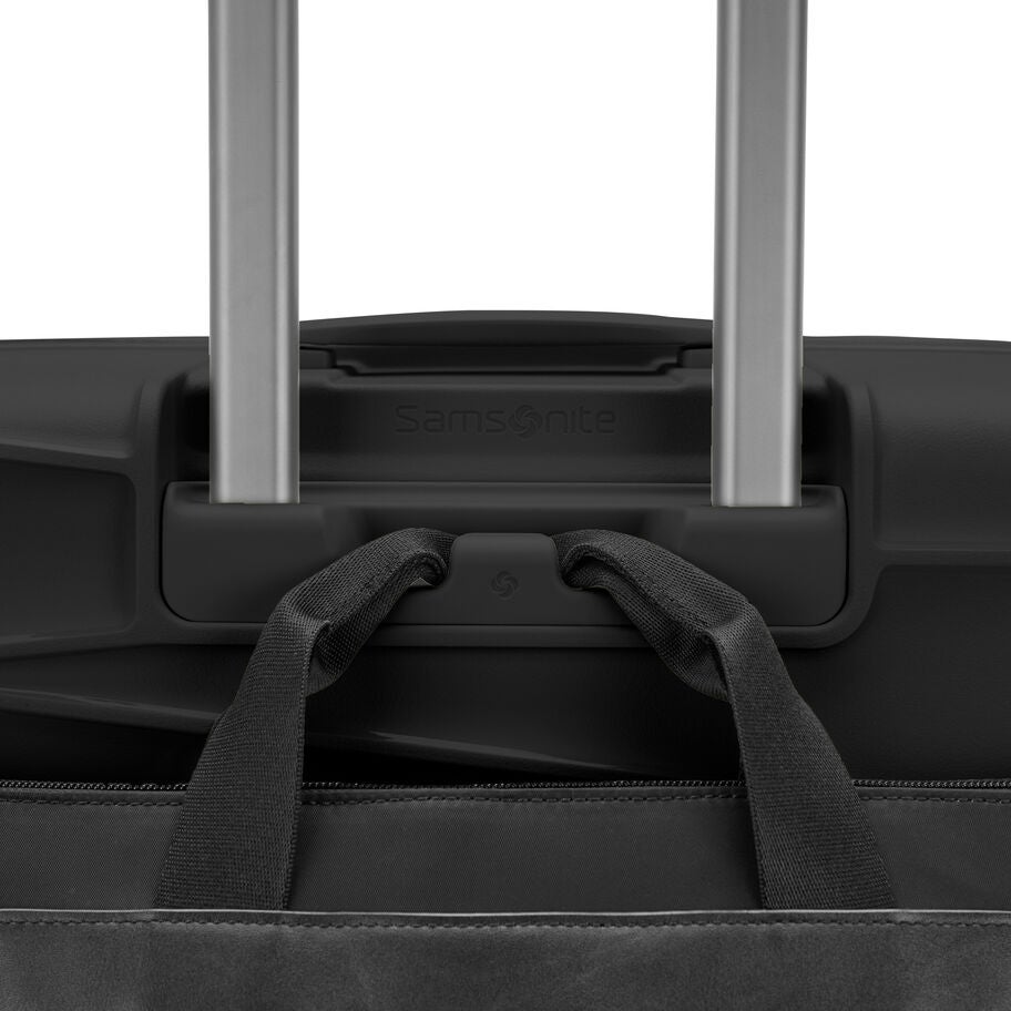 Venue X Carry-On Spinner in the color After Dark. image number 7