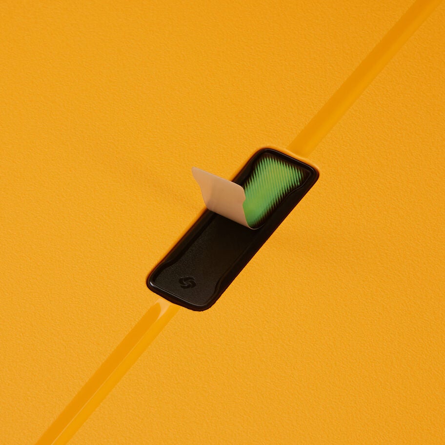 Essens Carry-On Spinner in the color Radiant Yellow. image number 15