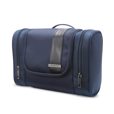 NuRoad Hanging Travel Kit