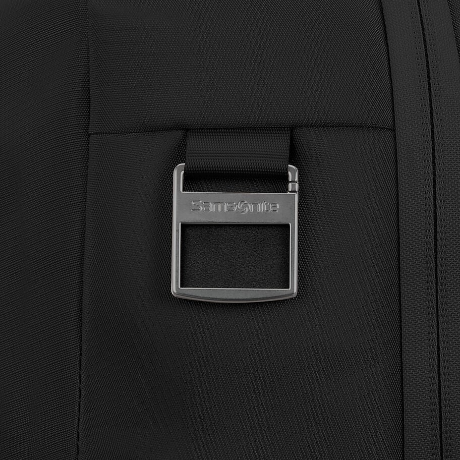 Paralux Weekender Duffel in the color Black. image number 5