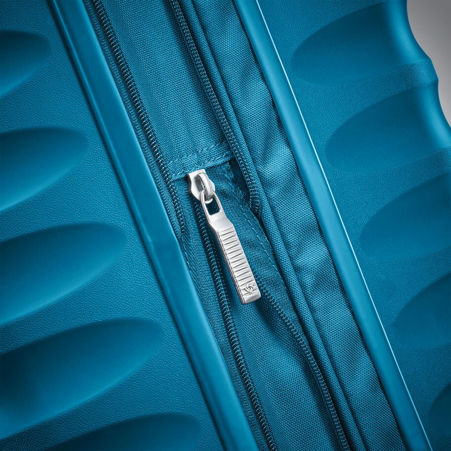 Voltage DLX CarryOn Spinner Luggage Samsonite