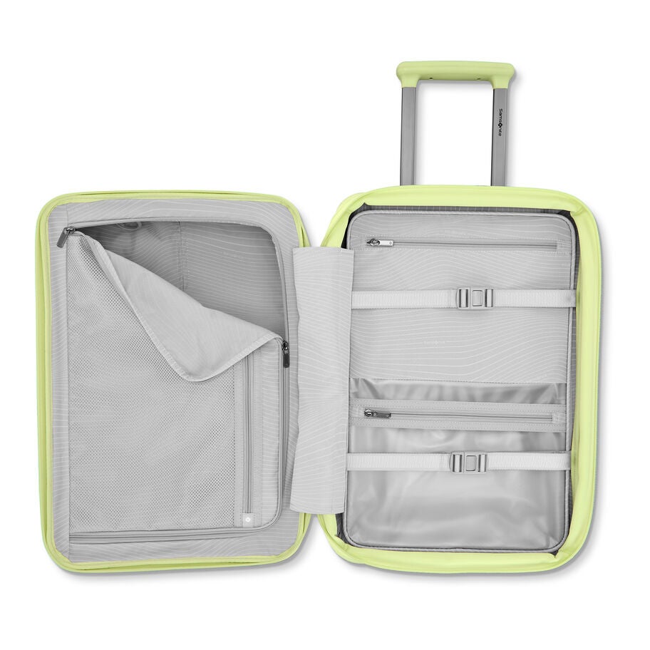 Venue X 2 Piece Set (CO/L) in the color Frozen Matcha. image number 1