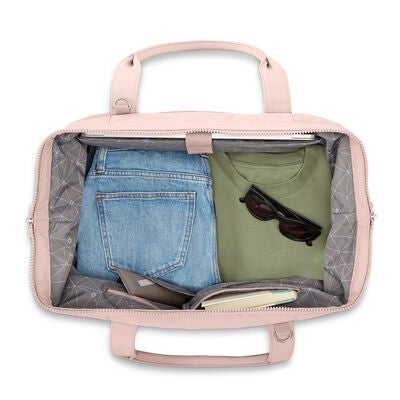 Better Than Basic Weekender in the color Light Pink.