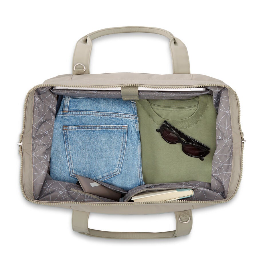 Better Than Basic Weekender in the color Limestone Grey. image number 1