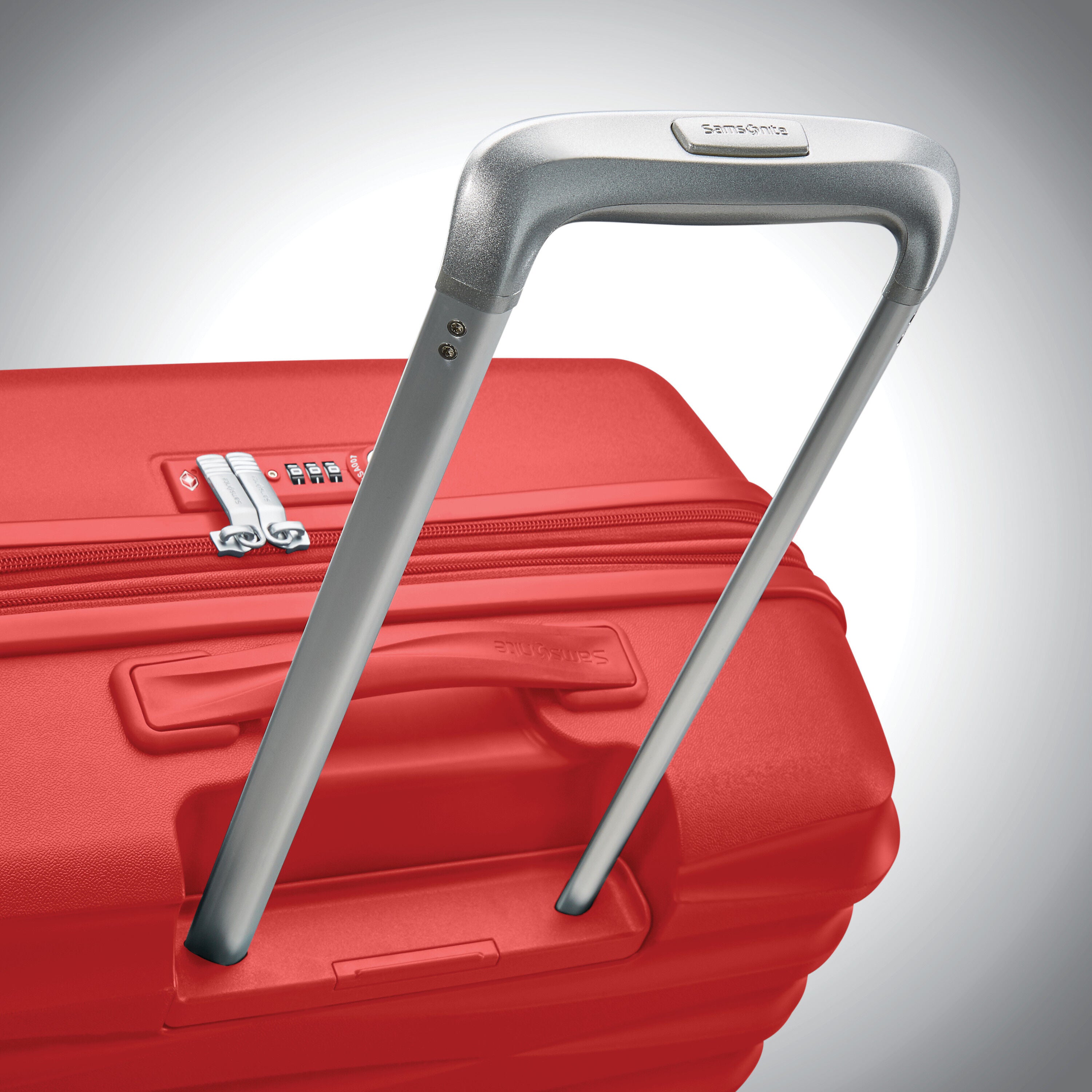 Voltage DLX Large Spinner | Checked Luggage | Samsonite