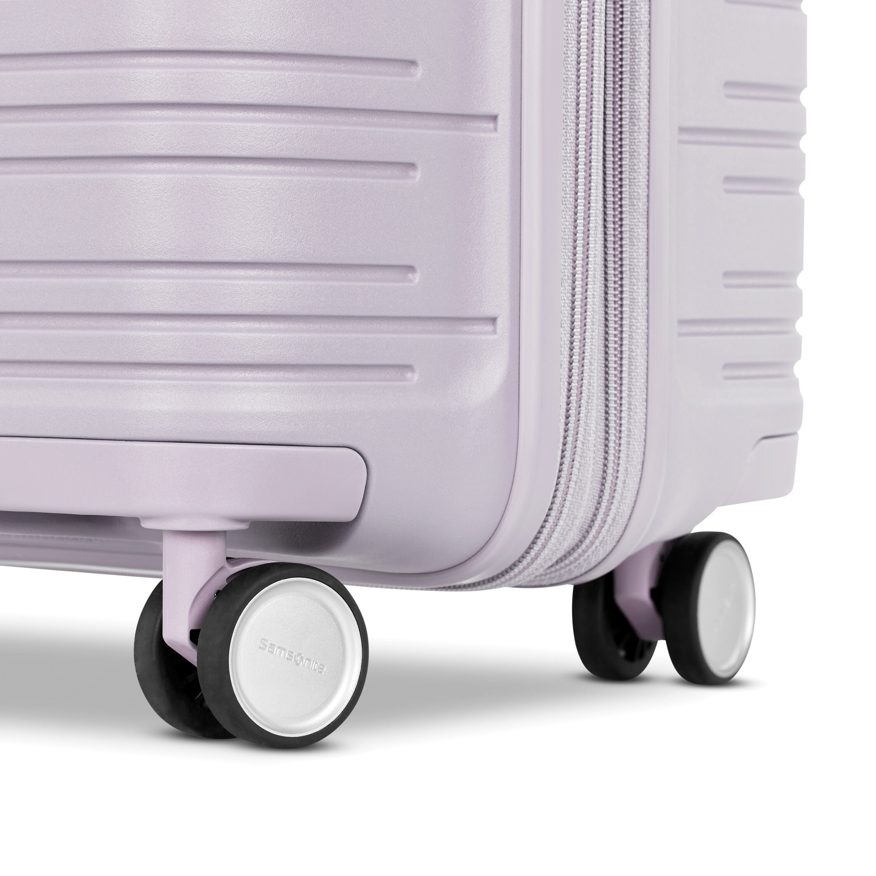 Samsonite profile plus hot sale spinner boarding bag