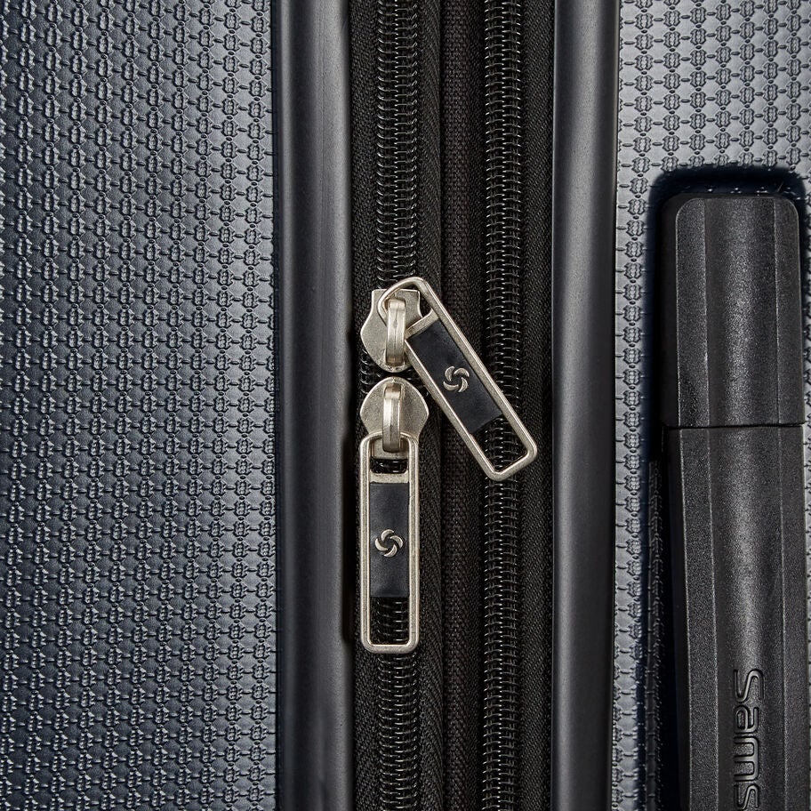 Carbon X Carry-On Spinner in the color Baltic/White. image number 4