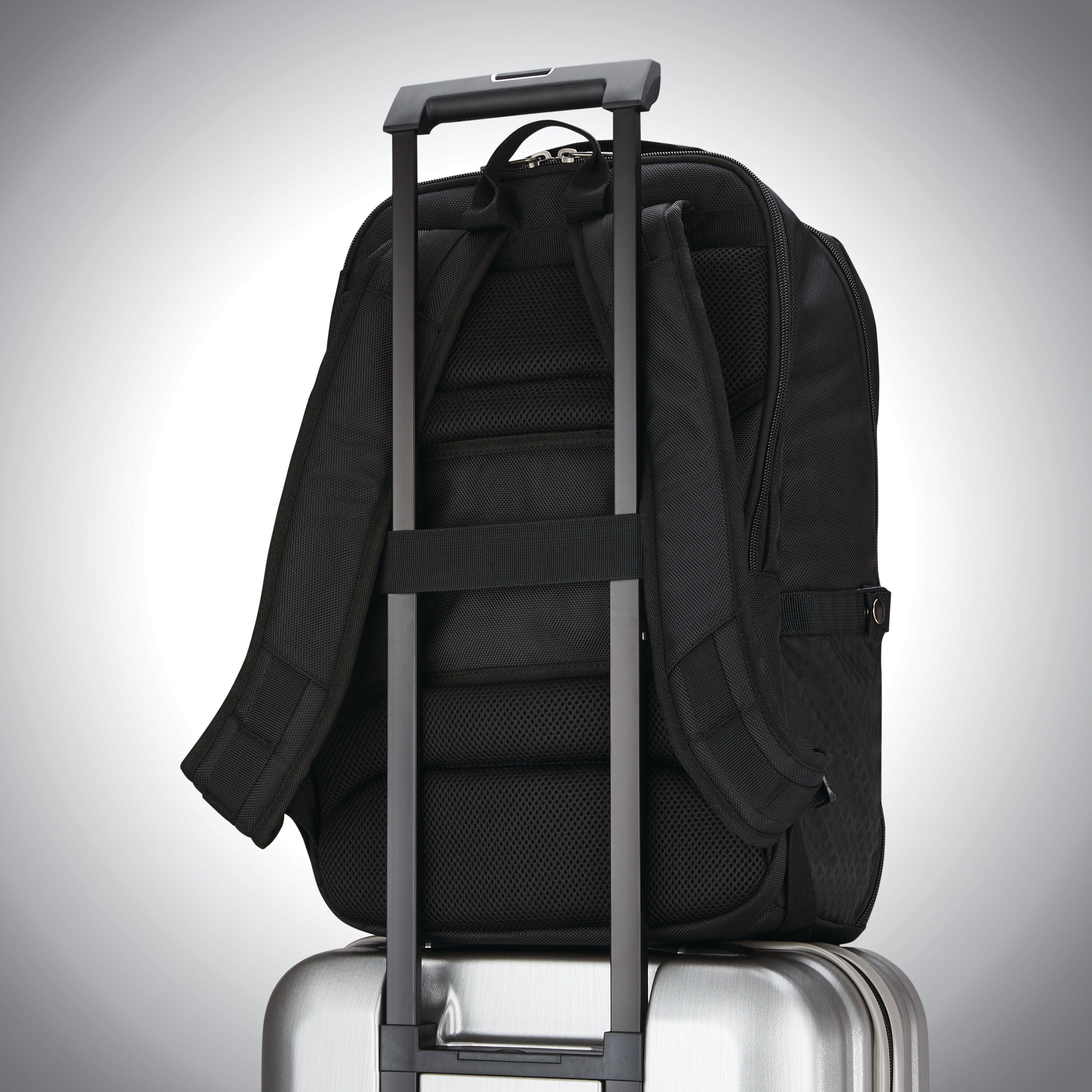 Samsonite carrier 2025 tucker backpack