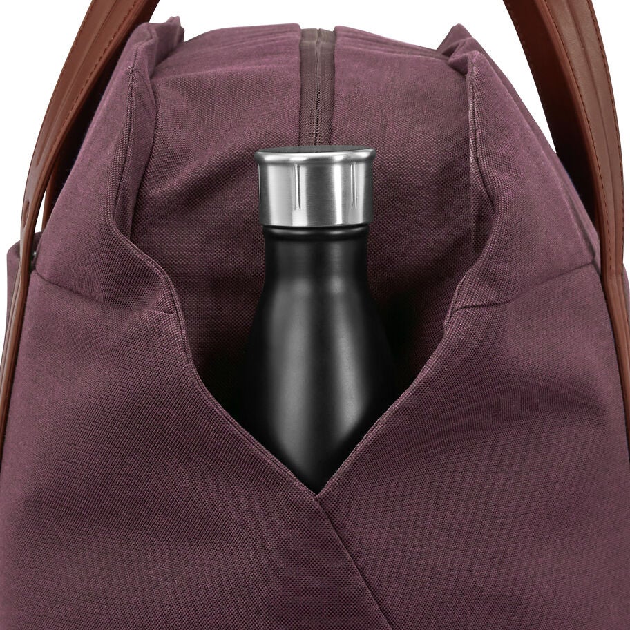 Virtuosa Weekender in the color Merlot. image number 3