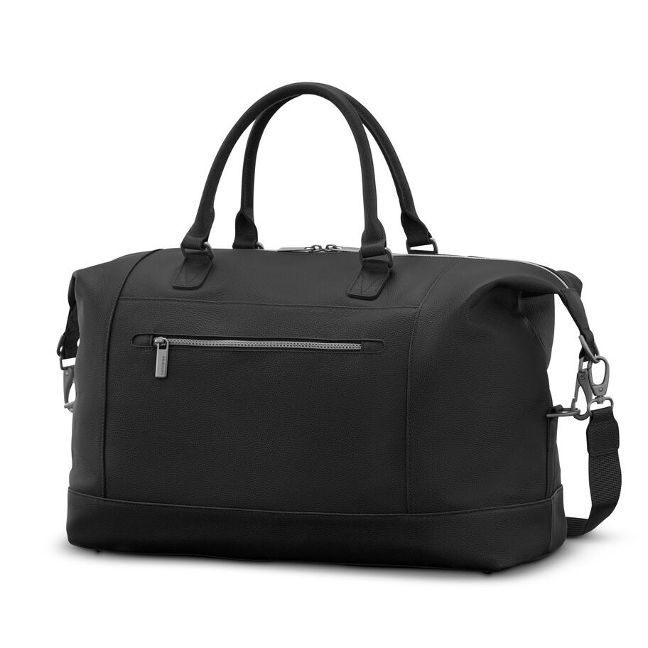 Classic Leather Weekender in the color Black. image number 7