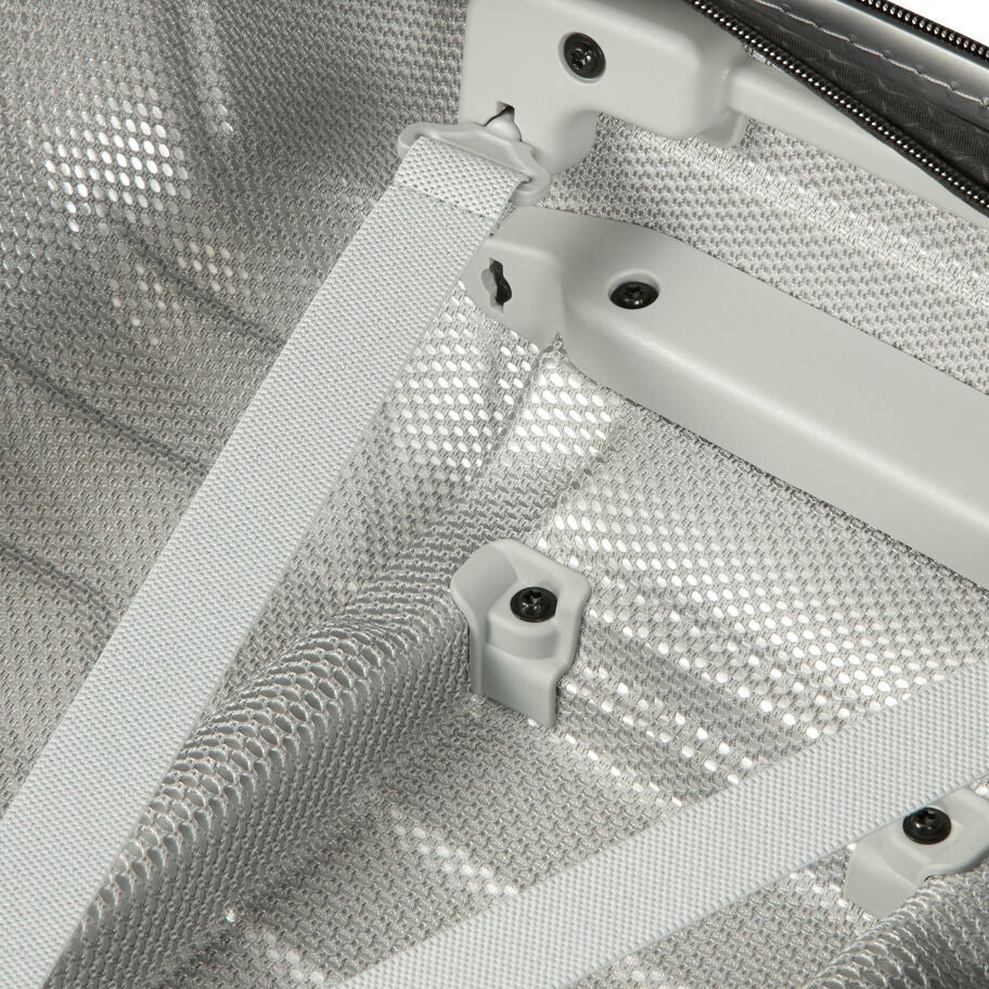 Proxis Medium Spinner in the color Silver. image number 4