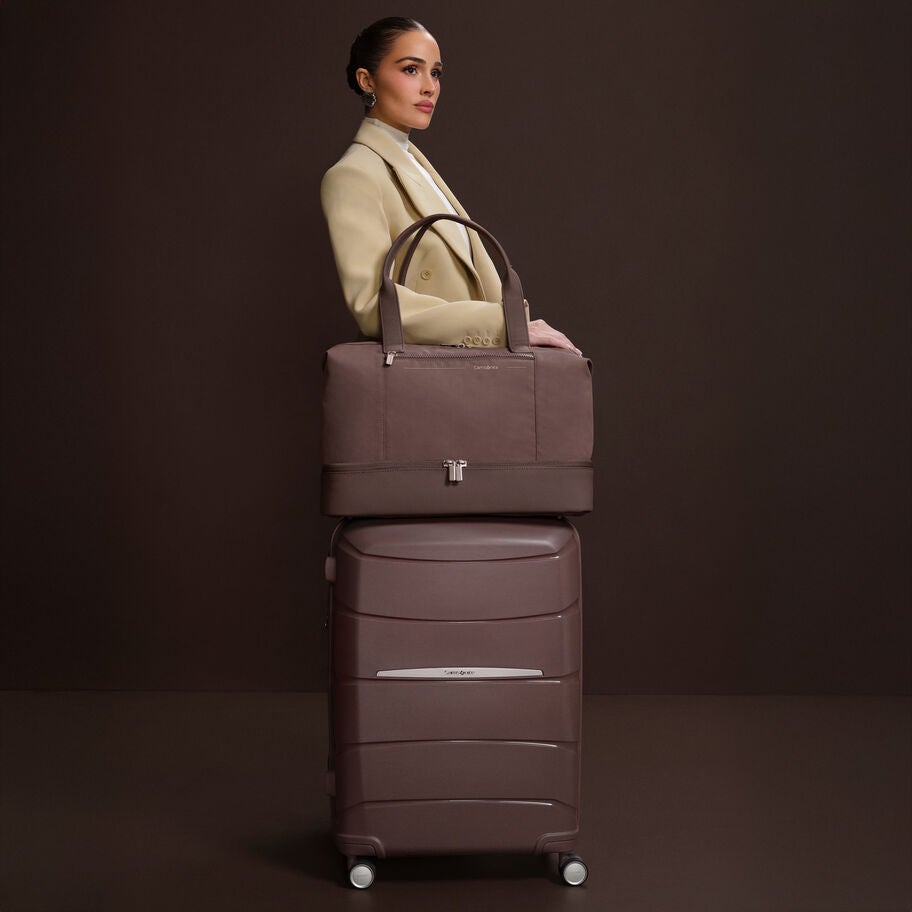 Outline Pro Medium Spinner in the color Chocolate Mauve. image number 1