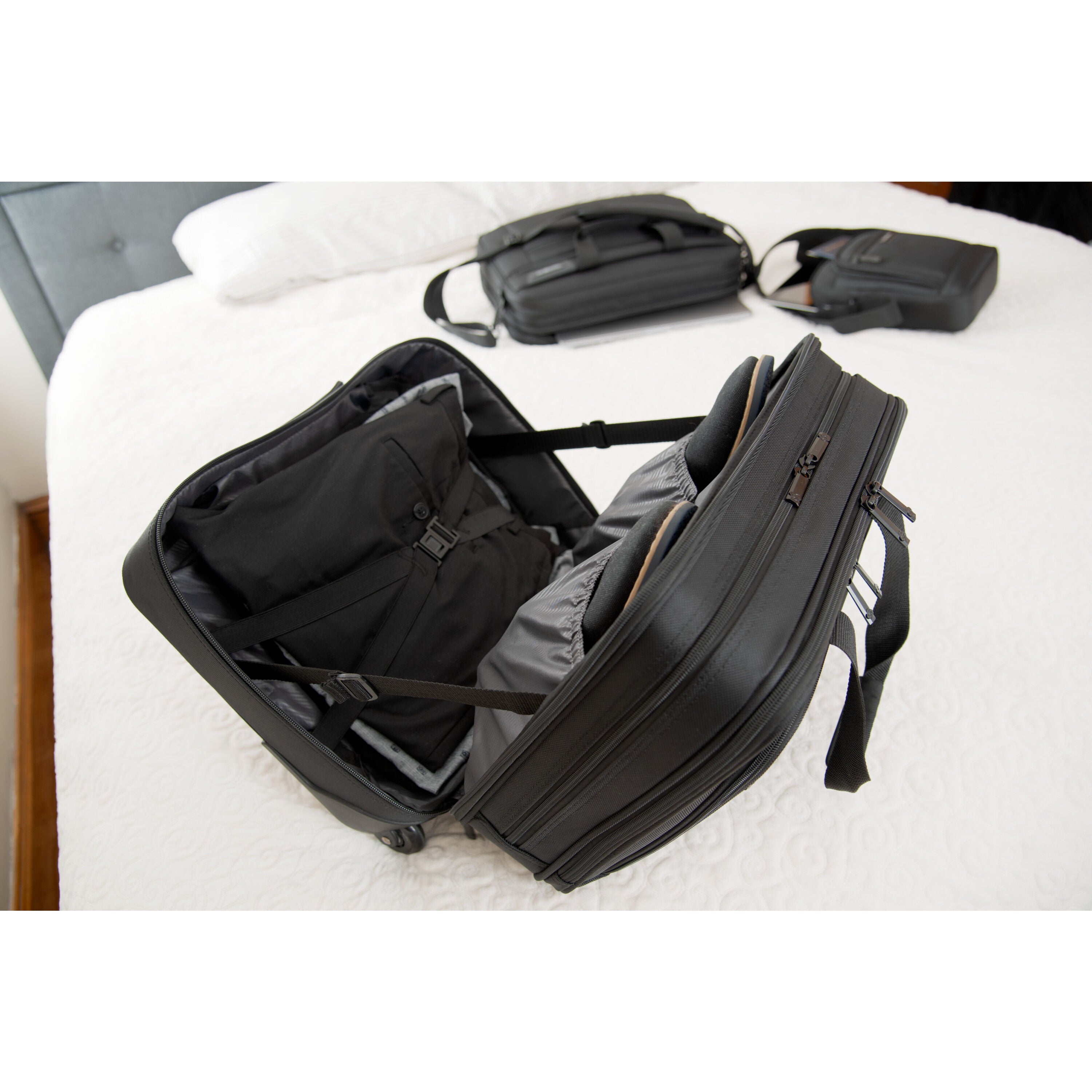 Samsonite business case store