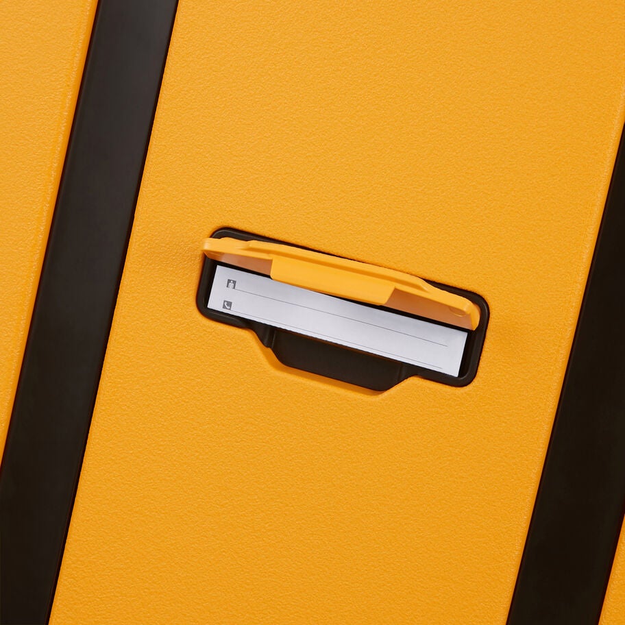Essens Carry-On Spinner in the color Radiant Yellow. image number 8