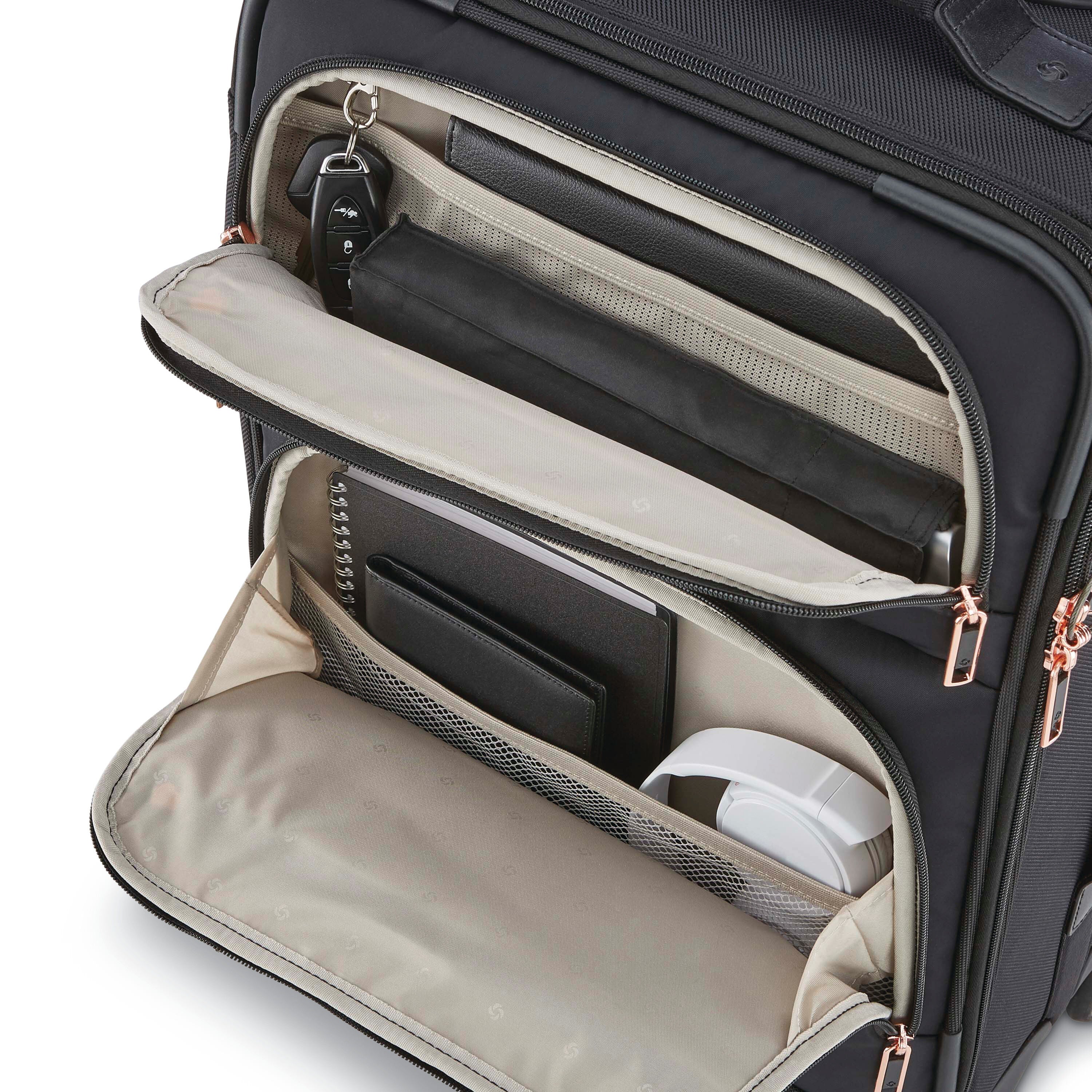 NuRoad Ladies Carry On Spinner Women s Carry On Spinner Samsonite