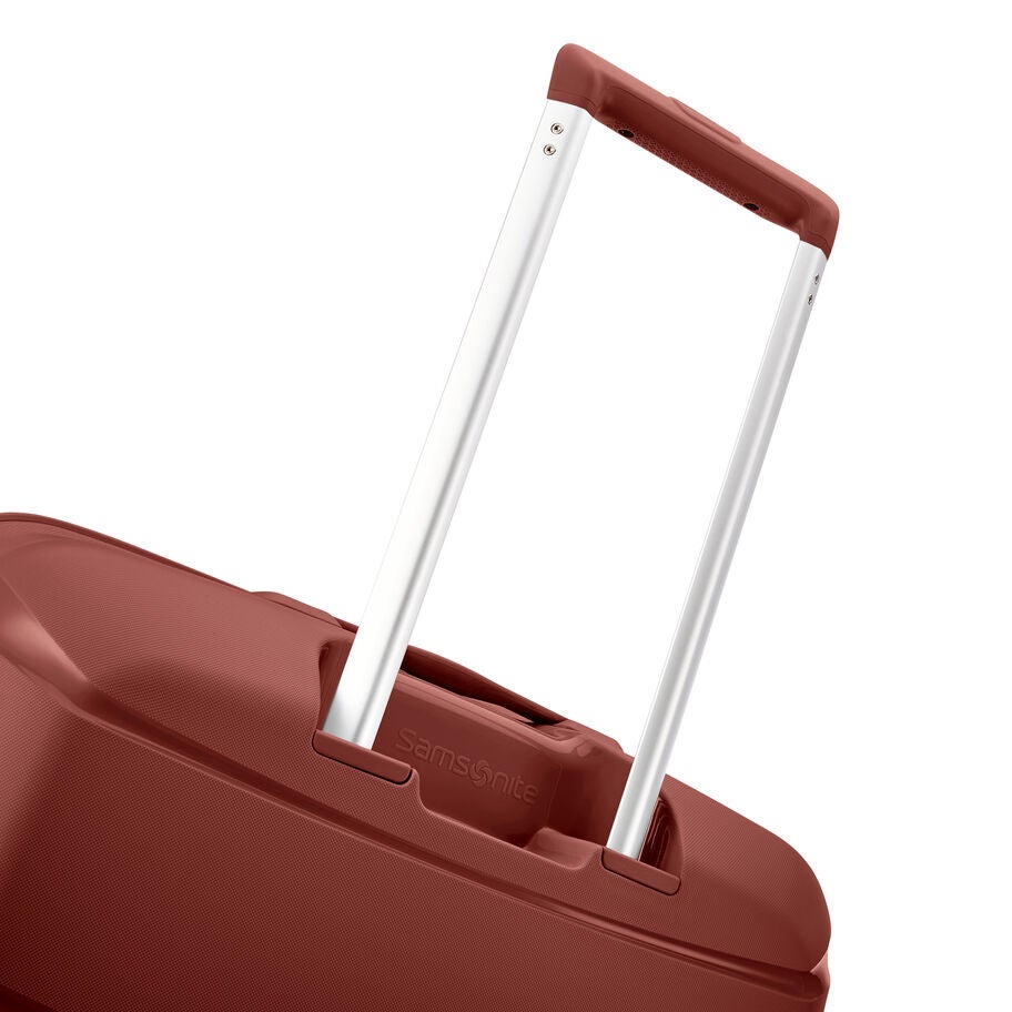Outline Pro Carry-On Spinner in the color Clearance | Mars Red. image number 5