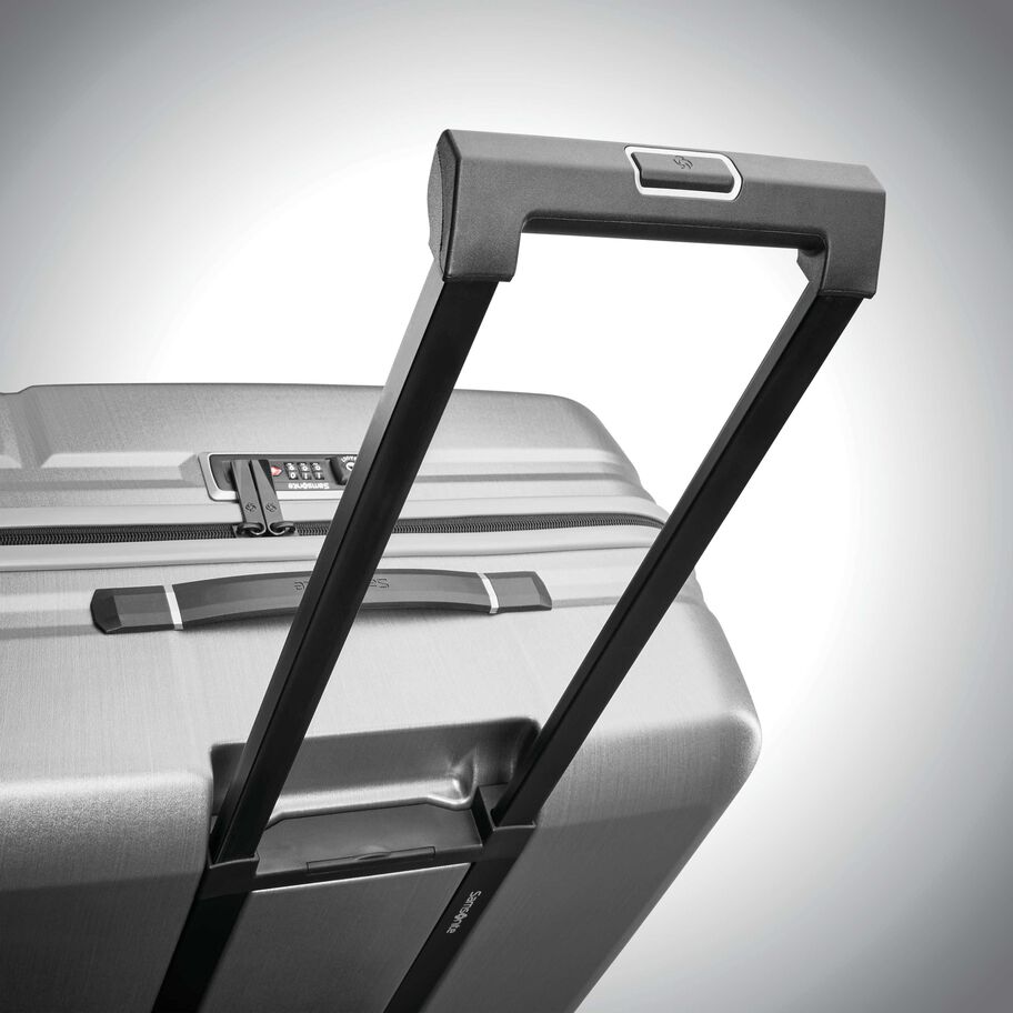 Novaire Carry-On Spinner in the color Silver. image number 3