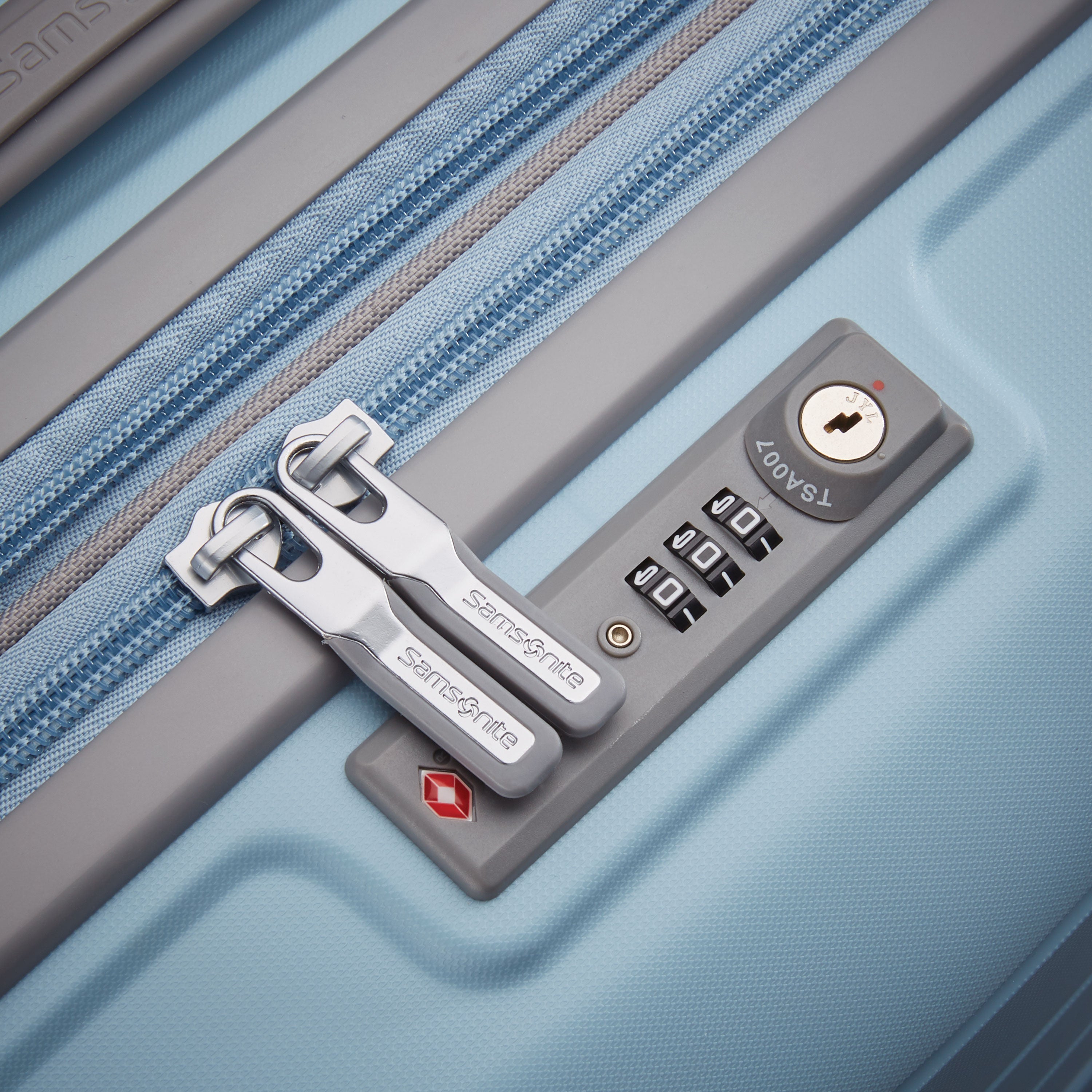 Samsonite built in lock outlet