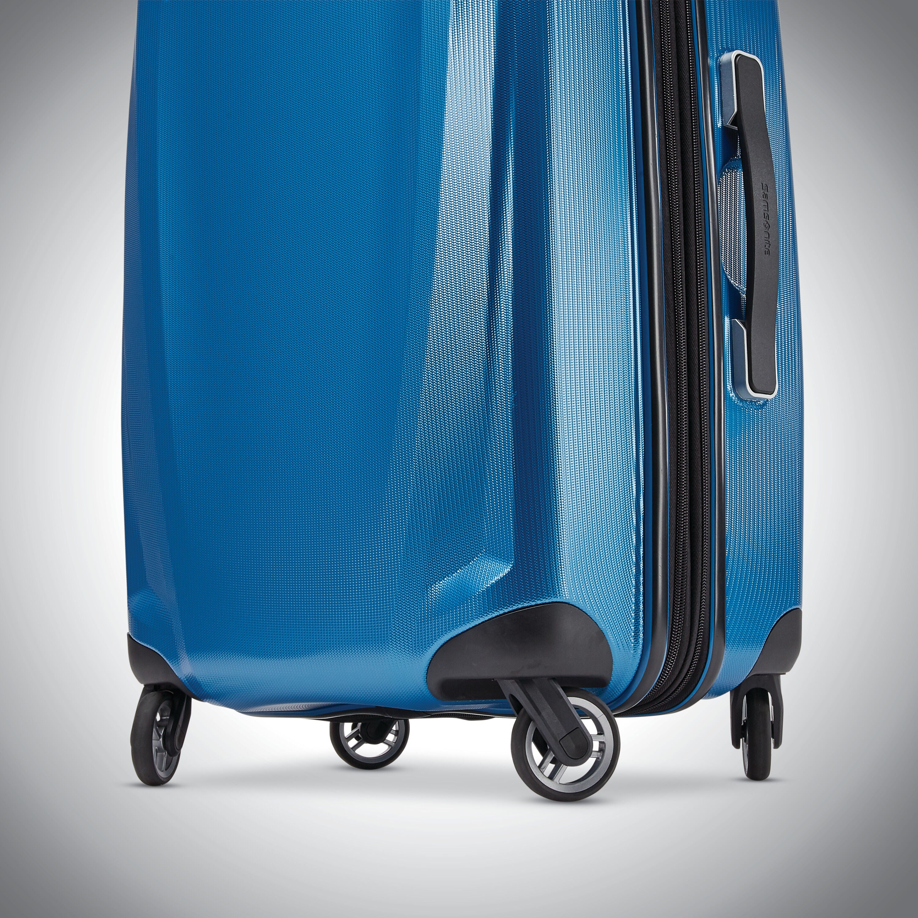Samsonite dickenson on sale dlx 28 spinner