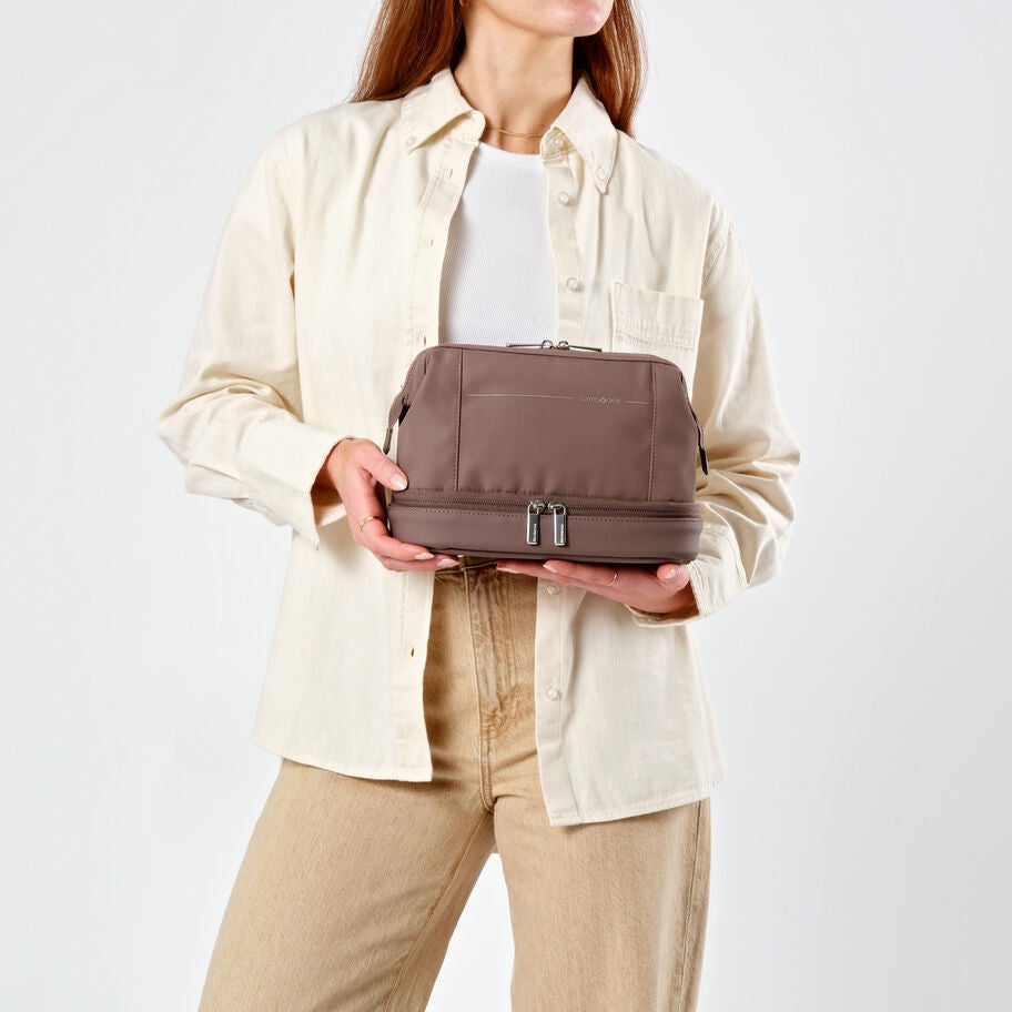 Better Than Basic Toiletry Kit in the color CHOCOLATE MAUVE. image number 4