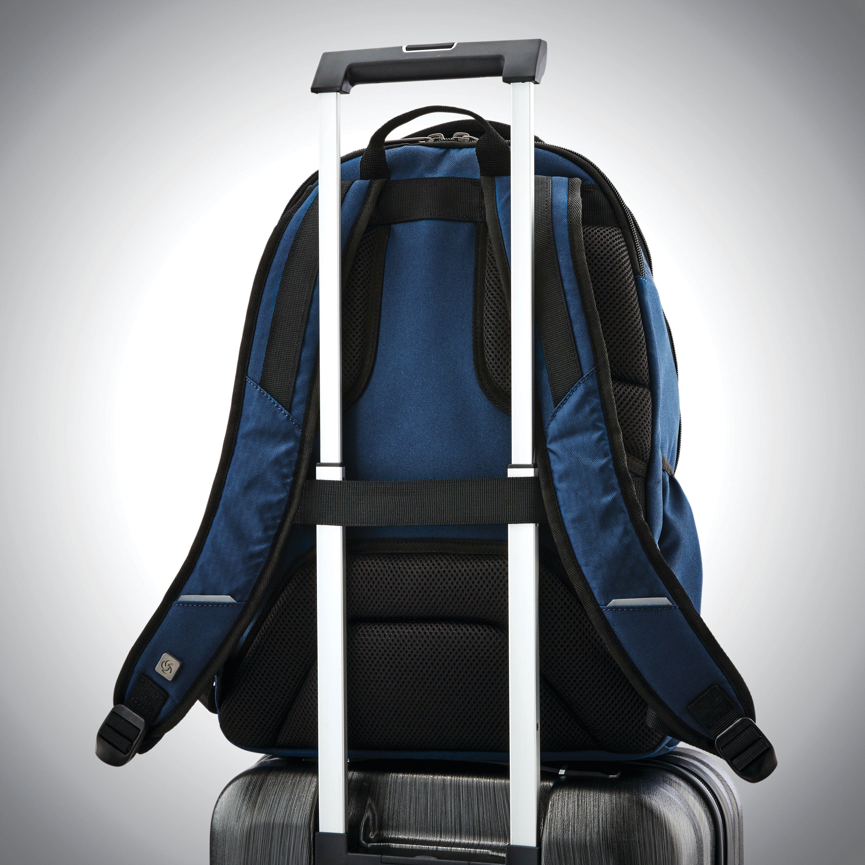 Samsonite carrier store