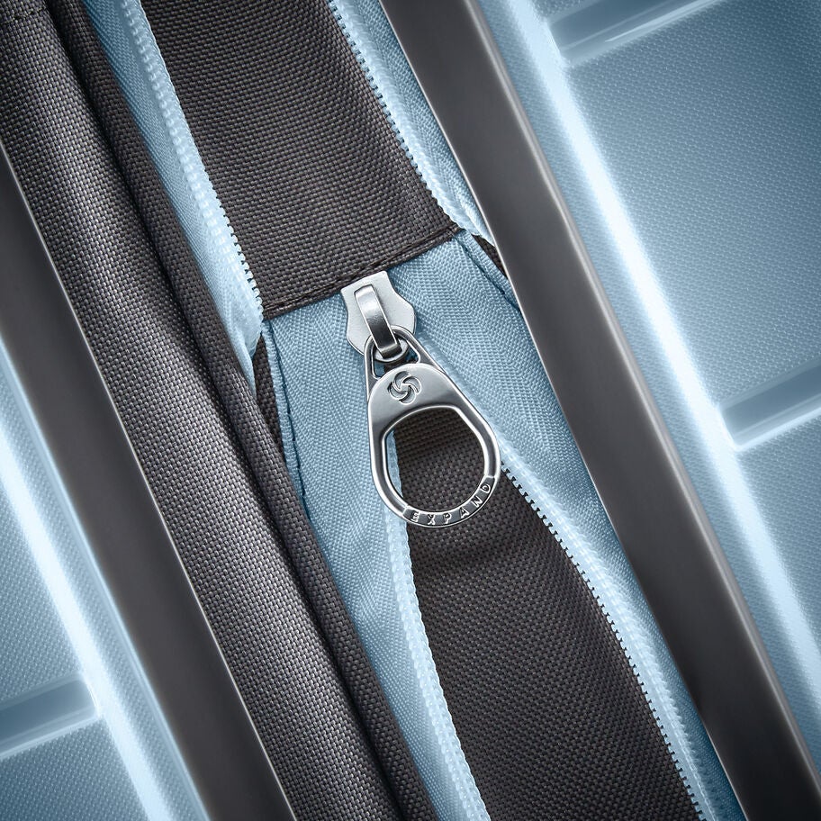 Freeform Carry-On Spinner in the color Sky Blue. image number 5