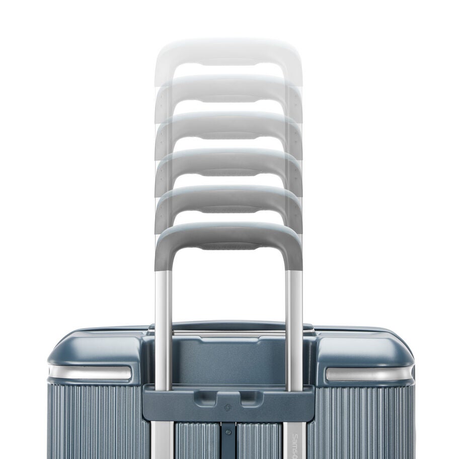 Silhouette 18 Hardside Large Spinner in the color Slate Blue. image number 2
