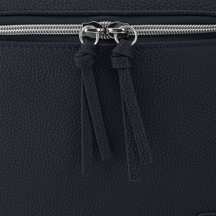 Women's Everyday Leather Backpack in the color Navy. image number 5