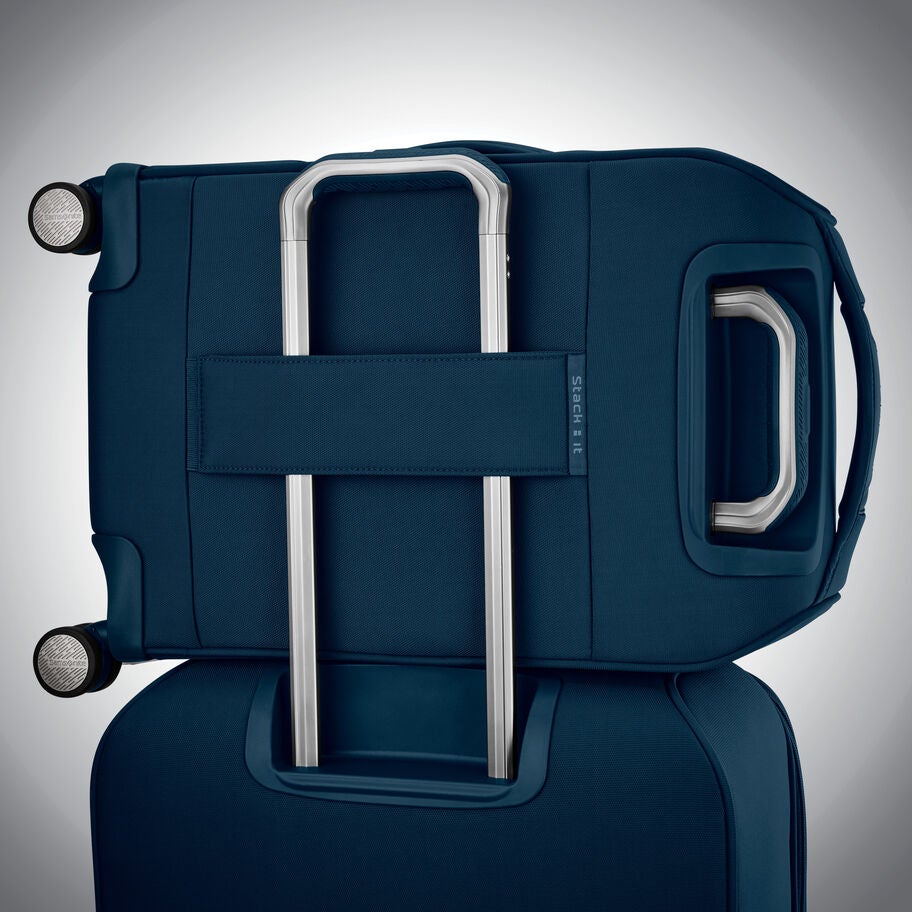 Theorym Softside Global Carry-On Spinner in the color Emerald Teal. image number 8