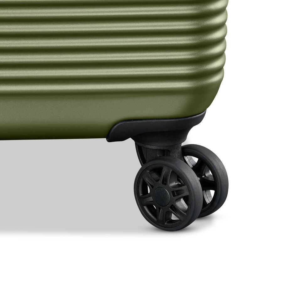 Valor X 2 Piece Set (CO/M) in the color Olive Green. image number 8