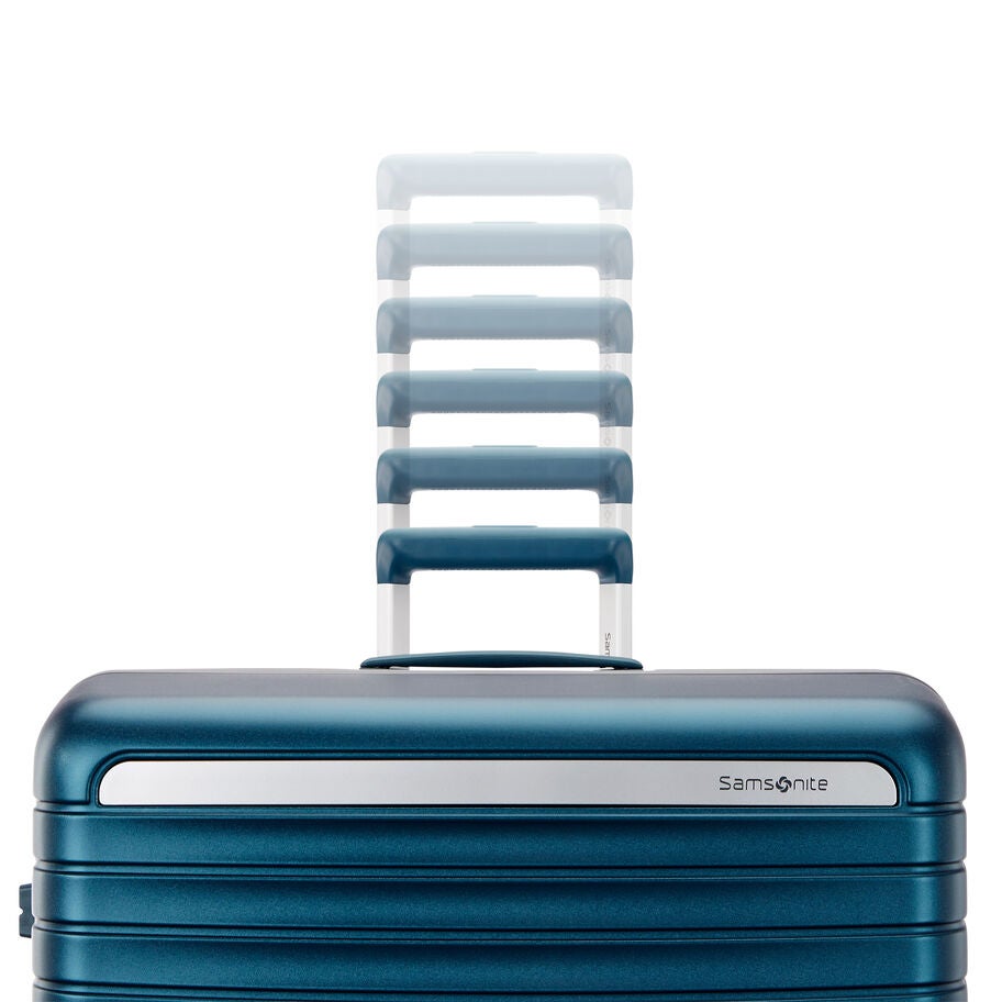 Framelock Max Large Spinner in the color Emerald Teal. image number 2