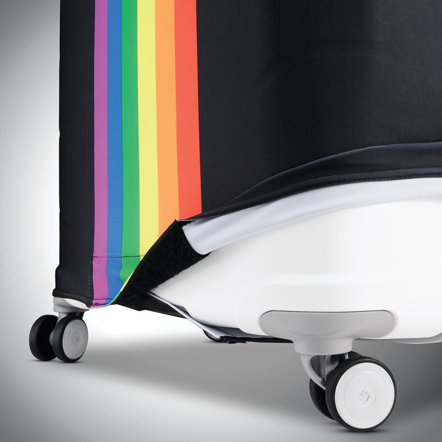 Printed Luggage Cover - M in the color . image number 9