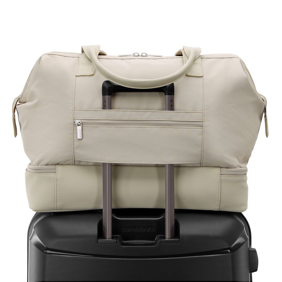 Better Than Basic Weekender in the color Limestone Grey. image number 6