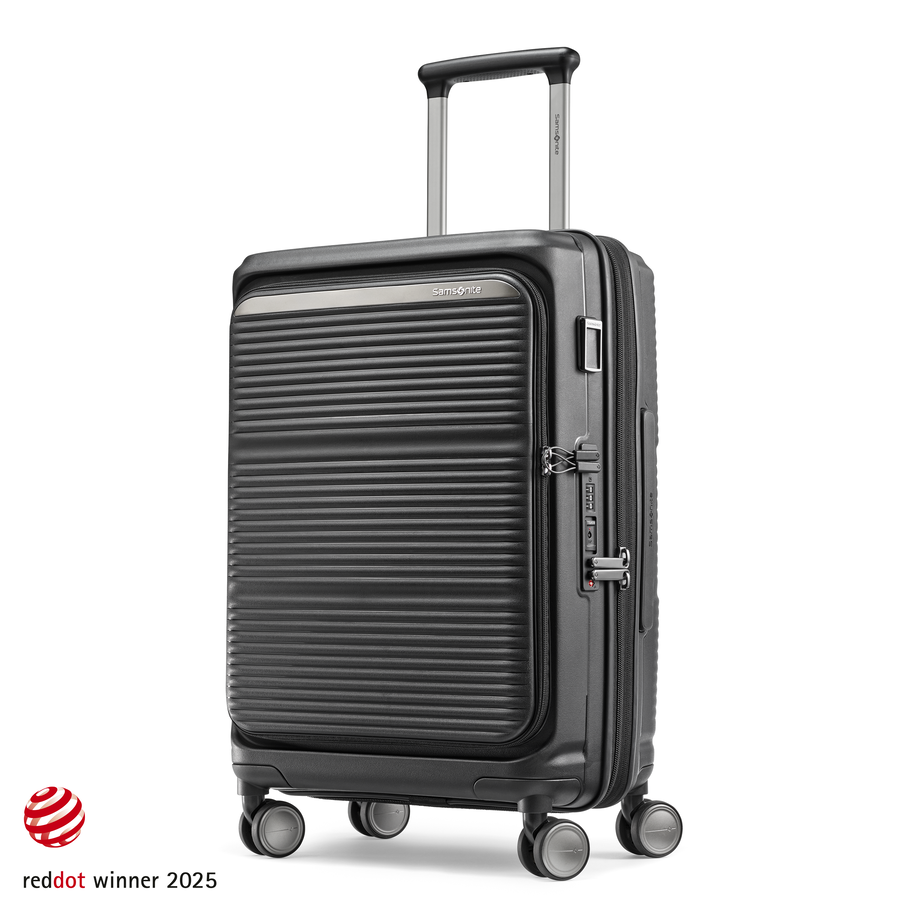 Paralux Carry-On Spinner in the color Black. image number 0