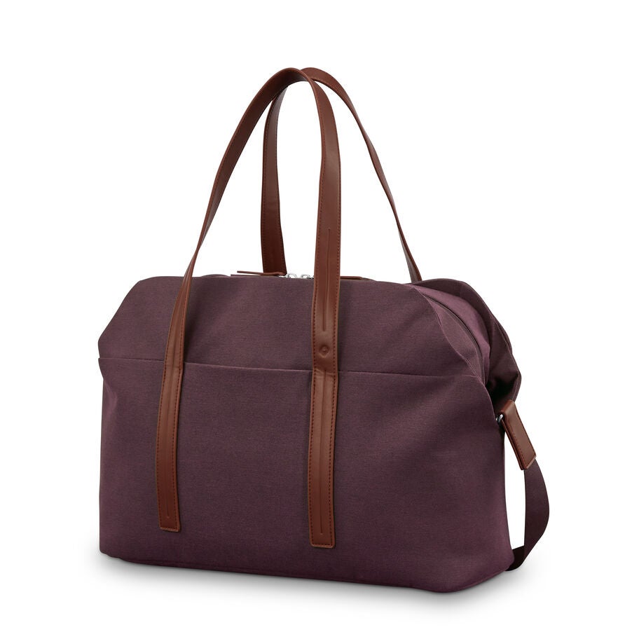 Virtuosa Weekender in the color Merlot. image number 0